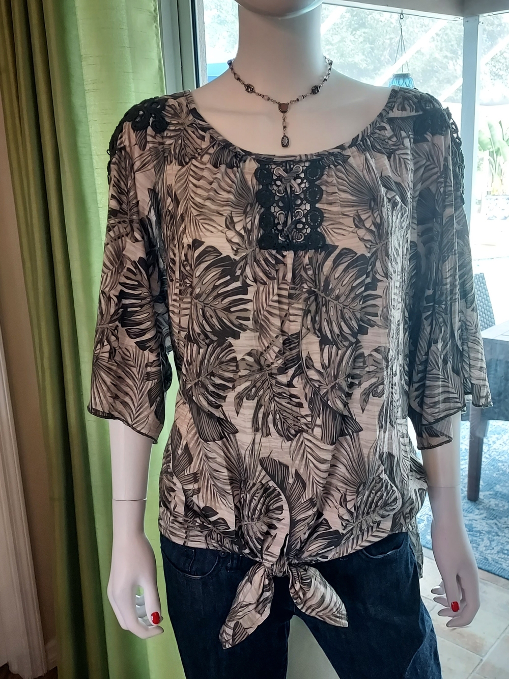 New York Laundry Dark Olive Green & Cream Leaf-Print Tie-Front Tunic. Sz. 3X